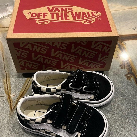 Vans old school V checkered size toddler size 4.5 brand new - Picture 1 of 3